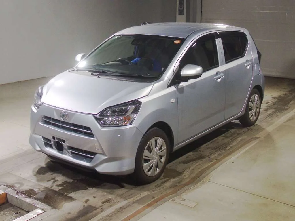 Daihatsu Mira e:S LA350S 2021